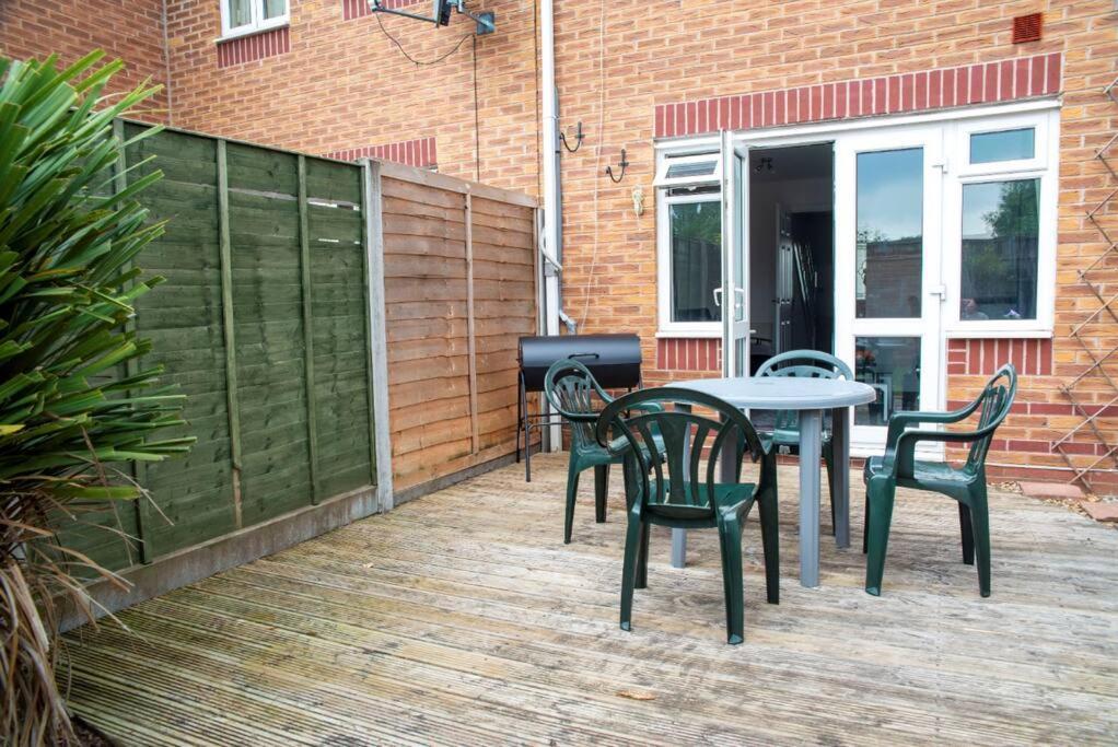 Daimler House - Cosy Home Near Coventry City Centre Buitenkant foto
